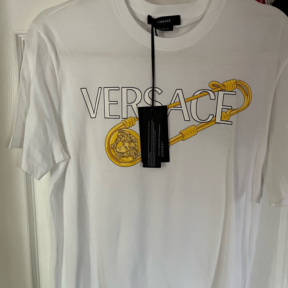Versace Versace Logo & security Pin, White Tee with Yellow Medusa Graphic New